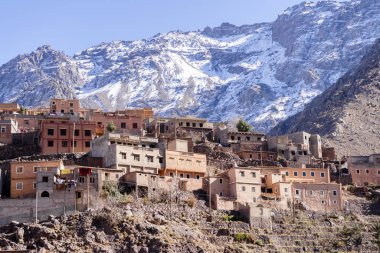 Fas 'taki Yüksek Atlas Dağları' nda bulunan şaşırtıcı Berber köyü.