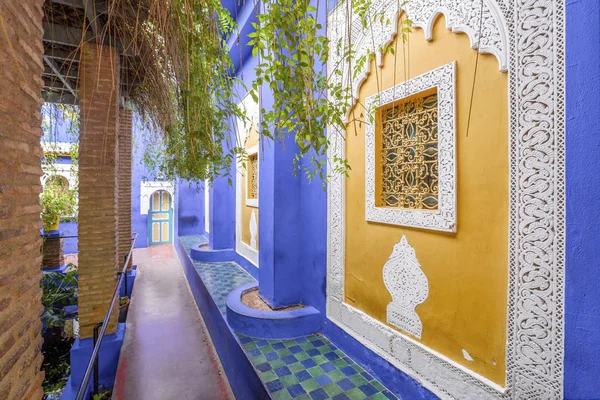 Prachtige Majorelle Tuin opgericht door Yves Saint Laurent in — Stockfoto