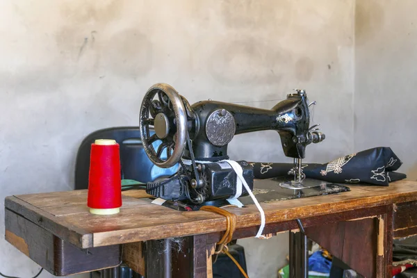 Sewing Machine African Fabrics Seamstress Workshop Mozambique Africa — Stock Photo, Image