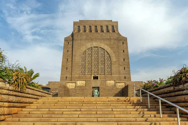 Énorme Voortrekker Monument Commémorant Les Colons Afrikaans Arrivés Dans Pays — Photo