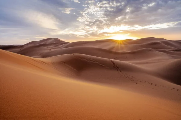 Schöner Sonnenuntergang Über Den Sanddünen Der Sahara Marokko Afrika — Stockfoto