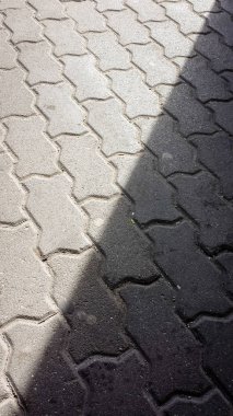 Gölge ile kaldırım desen