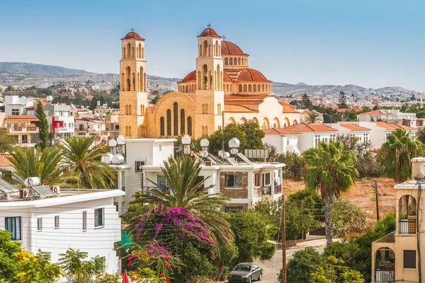 Paphos, Kıbrıs şehir görüntüsü.