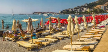 Görünümü modern beach kasaba Budva, Karadağ.