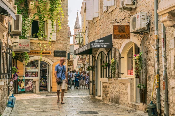 Fragmento del casco antiguo de Budva, Montenegro . — Foto de Stock