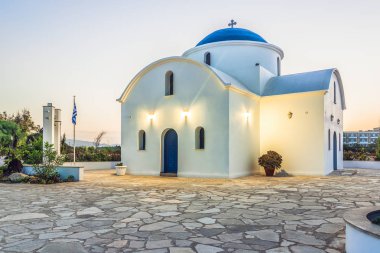 Kıbrıs Rum Kesimi 'nin Paphos kentindeki çok uluslu Aziz Niklas Kilisesi.