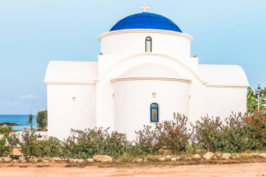 Kıbrıs Rum Kesimi 'nin Paphos kentindeki çok uluslu Aziz Niklas Kilisesi.