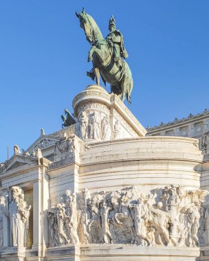 Vittorio Emanuele Ii veya Altare della Patria 'nın görkemli anıtının manzarası. 