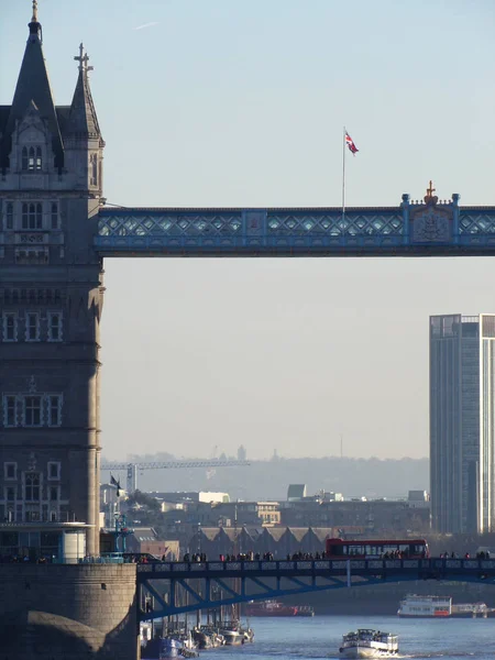 London Iconic Tower Bridge Outro Lado Rio Tâmisa Inglaterra Reino — Fotografia de Stock