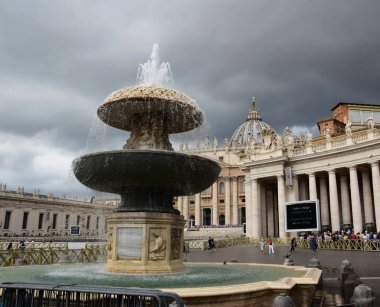 Piazza San Pietro, Obelisco Piazza San Pietro Citt del Vaticano, Fontana del Maderno, Colonnato del Bernini - Vatikan Obelisk, Maderno Fountain, Berninis Colonnade ve Saint Peters Meydanı 'ndaki Aziz Peters Bazilikası