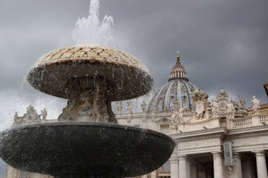 Piazza San Pietro, Obelisco Piazza San Pietro Citt del Vaticano, Fontana del Maderno, Colonnato del Bernini - Vatikan Obelisk, Maderno Fountain, Berninis Colonnade ve Saint Peters Meydanı 'ndaki Aziz Peters Bazilikası