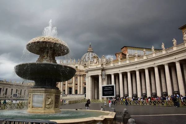 San Pietro广场 Obelisco Piazza San Pietro Citt Del Naqucano Fontana — 图库照片