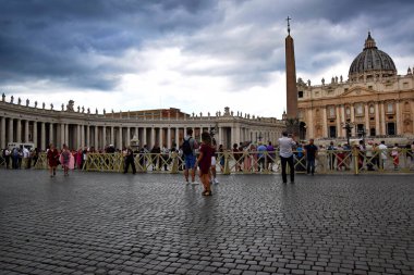 Piazza San Pietro, Obelisco Piazza San Pietro Citt del Vaticano, Fontana del Maderno, Colonnato del Bernini - Vatikan Obelisk, Maderno Fountain, Berninis Colonnade ve Saint Peters Meydanı 'ndaki Aziz Peters Bazilikası