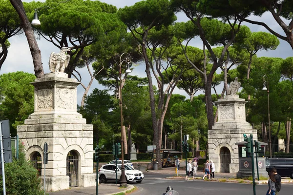 Piazzale Brasile Com Estátuas Águia Lado Porta Pinciana Cidade Roma — Fotografia de Stock