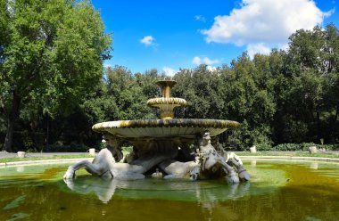 Fontana dei Cavalli Marini Roma, İtalya 'daki Villa Borghese Parkı' nda