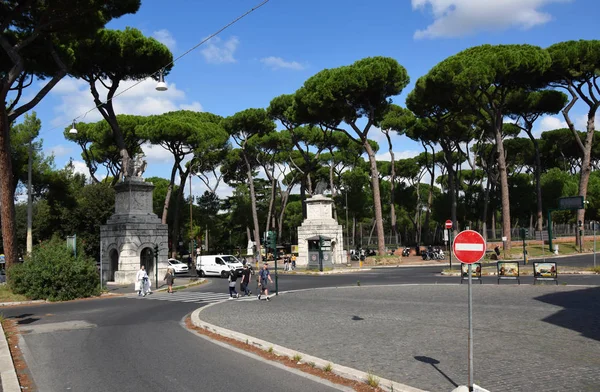 Piazzale Brasile Com Estátuas Águia Lado Porta Pinciana Cidade Roma — Fotografia de Stock