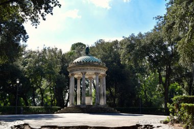 Tempio di Diana Roma, İtalya 'daki Villa Borghese Parkı' nda.