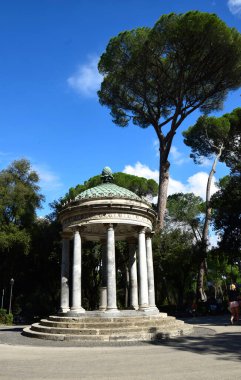 Tempio di Diana Roma, İtalya 'daki Villa Borghese Parkı' nda.