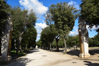 Edificio della Meridiana Roma, İtalya 'daki Villa Borghese Parkı' nda