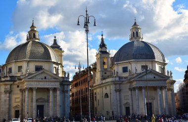 Piazza del Popolo ile Montesanto 'da Obelisco Flaminio ve Basilica di Santa Maria ve İtalya' da Chiesa di Santa Maria dei Miracoli