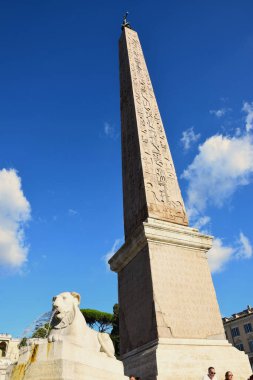 Roma, İtalya 'da Obelisco Flaminio ile Piazza del Popolo