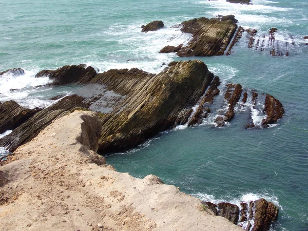 Stone Beach Coastal Rocks Shallow Waters Shore Road Trip Highway — 스톡 사진