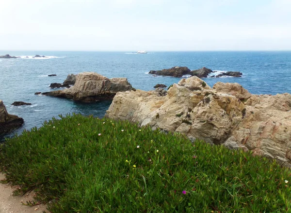 California Coastline Con Sue Alte Frastagliate Scogliere Road Trip Highway — Foto Stock