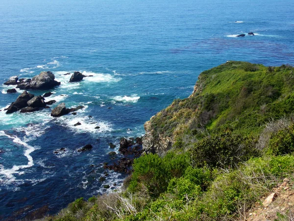 California Coastline Con Sue Alte Frastagliate Scogliere Road Trip Highway — Foto Stock