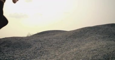 Yavaş Hareket, Trail Run Partnerleri Kaya Dağı 'nda başarılı bir hedef, iki kadın sporcu uygun profesyonel spor koşucuları zor ve sağlıklı yaşam tarzı zorlayıcı