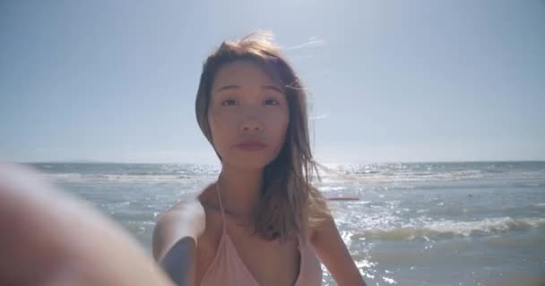 Slow Motion Young Bikini Sexy Asian Woman Taking Photo Vlog — Αρχείο Βίντεο