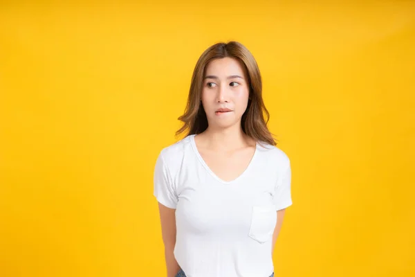 Portret Jonge Aziatische Vrouw Maken Mond Pruilen Boos Gezicht Ongelukkig — Stockfoto