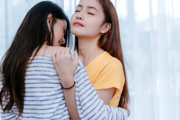 Ugyanaz Szex Ázsiai Leszbikus Pár Szerető Ölelés Csók Erotikus Jelenet — Stock Fotó