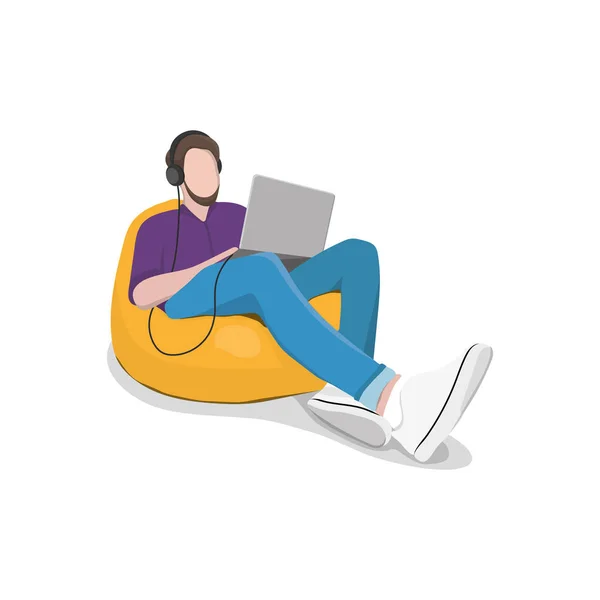 Bir adam sandalyeye oturur dizüstü bilgisayarı ve kulaklığı olan bir çanta. Uzaktan çalışma, serbest çalışma, online eğitim. Postaları kontrol eder, mektuplar yazar, internette bilgi arar. Vektör çizimi. İzole edilmiş.
