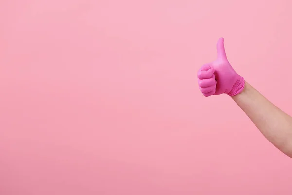 Hände Eines Mädchens Rosa Latex Handschuhen Auf Rosa Hintergrund Virenschutz — Stockfoto