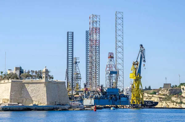 Fort Saint Michael parçası Muhafız Kulesi ve Vinçler