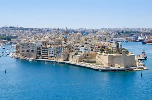 La península de Senglea en Malta vista desde la Alta Guardia Barrakka — Foto de Stock