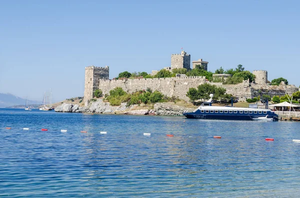 Bodrum o el Castillo de San Pedro desde el sureste —  Fotos de Stock