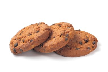 Çikolata parçalı ev yapımı yulaf ezmeli kurabiyeler, yakın plan, beyaz arka plan, izole.