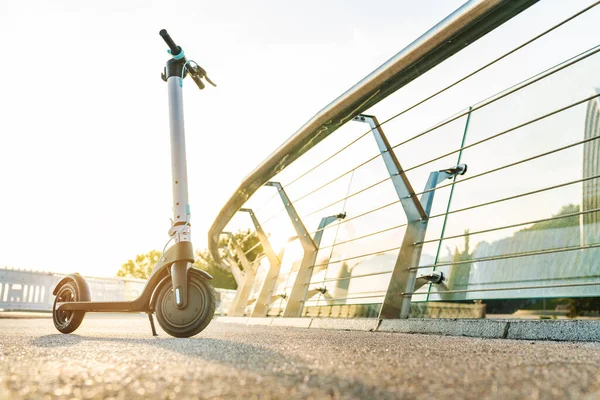 Scooter Elétrico Rua Cidade Livre Conceito Ecologia — Fotografia de Stock