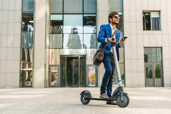 Businessman Using Cellphone While Driving Electric Scooter Business Center City — Stock Photo, Image
