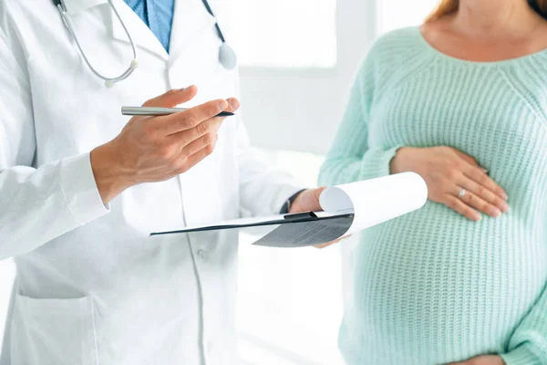 Cropped Image Pregnant Woman Visiting Doctor — Stock Photo, Image