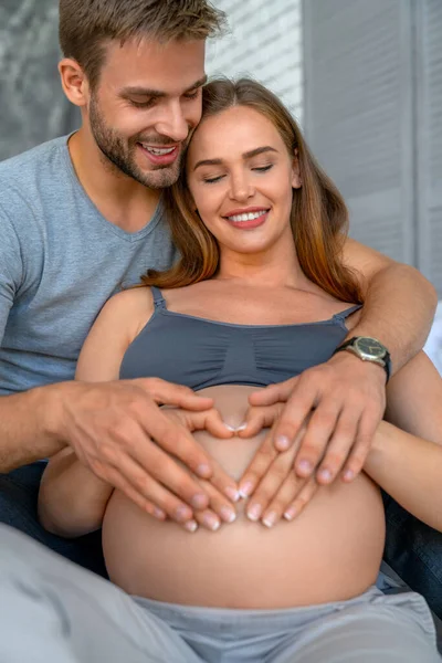 Vertical Shot Young Couple Making Heart Shape Pregnant Belly Hands — Stock Photo, Image