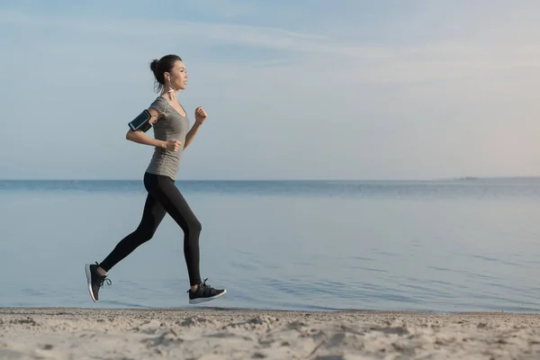 Fitness Weibchen Beim Lauftraining Strand — Stockfoto