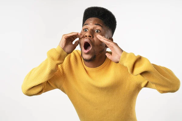 Porträt Eines Jungen Mannes Mit Hand Der Nähe Seines Offenen — Stockfoto