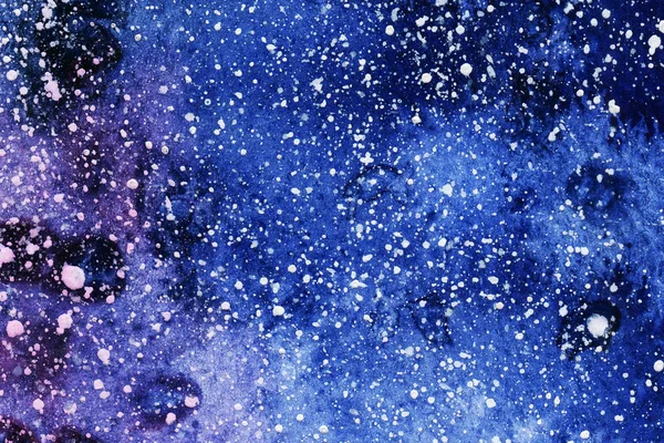 Gece manzarası. Uzay yıldızlı gökyüzü. Galaksi. Kağıt üzerinde resim. suluboya arkaplan