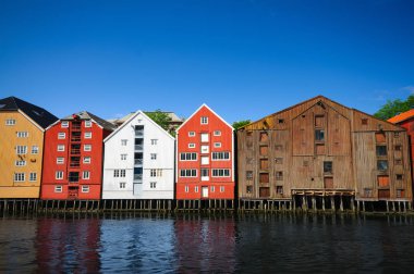 evleri su, trondheim, Norveç