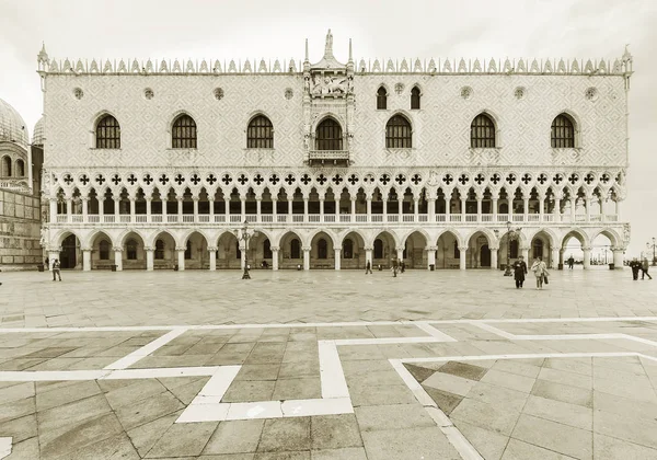 Dogenpalast auf dem San Marco Platz, Venedig, Italien — Stockfoto