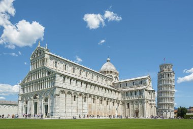 İtalya 'nın Pisa kentinin tarihi simgesi.