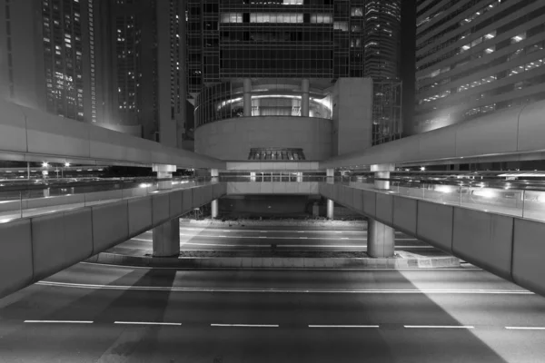 Exterior do moderno edifício de escritórios no centro da cidade de Hong Kong — Fotografia de Stock