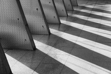 Siyah beyaz modern yapının mimari detayları